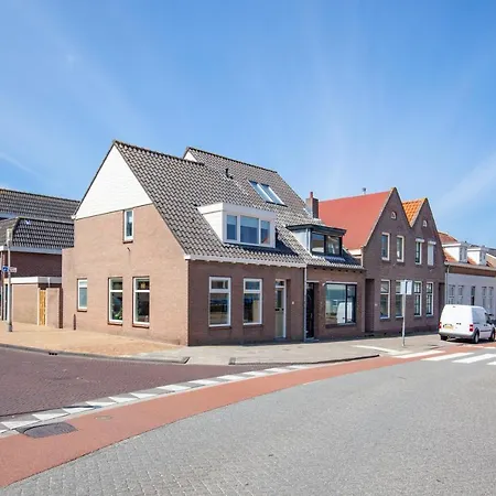 Apartment Break Deco&sleeping *