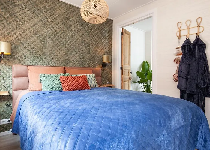 Break Deco & Sleeping * Катвейк-ан-Зе